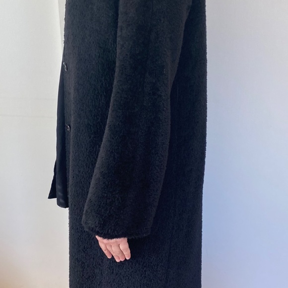 MAX MARA Luxurious Alpaca Faux Fur Coat - Picture 6 of 9